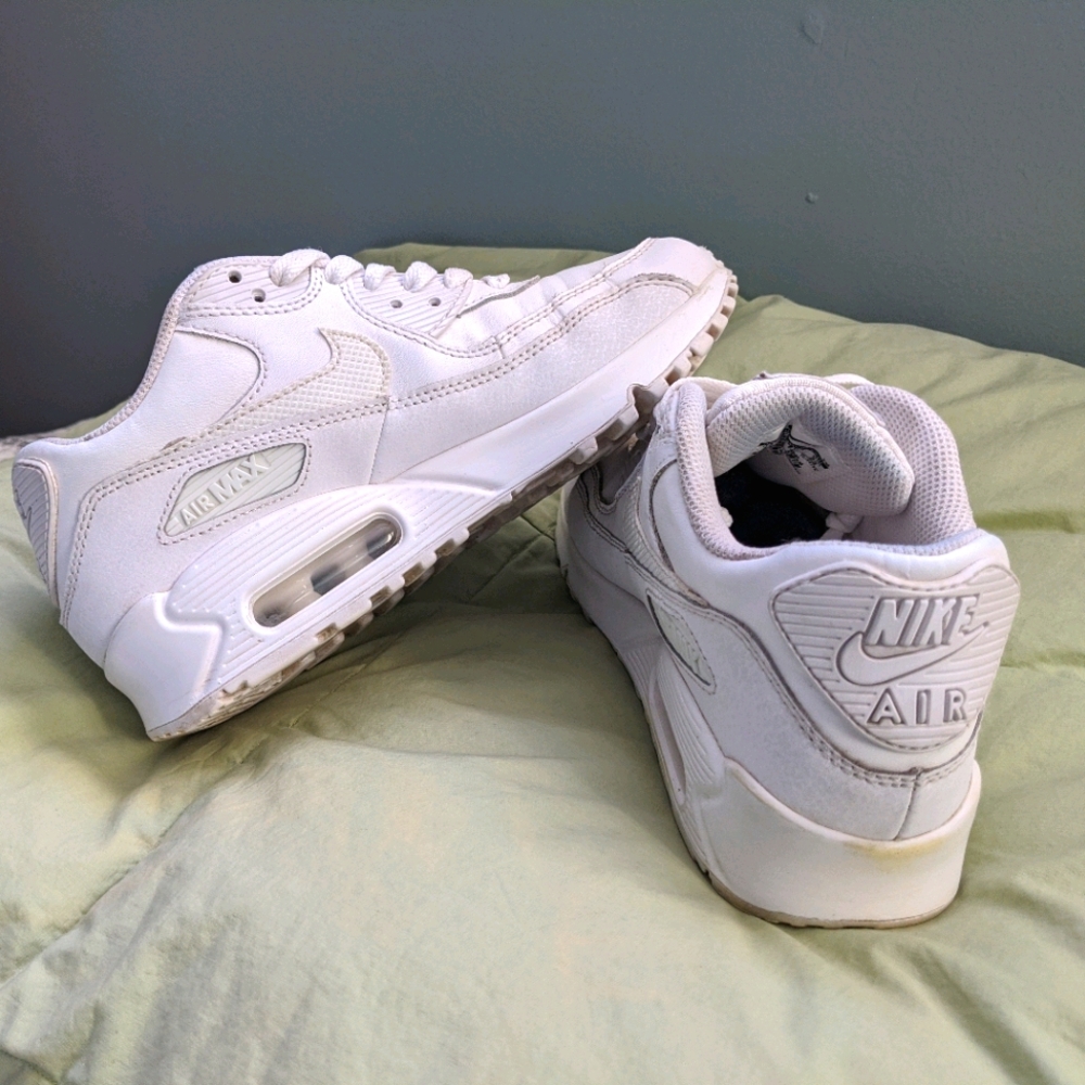Nike Air Max white Y4 women size 5.5-6